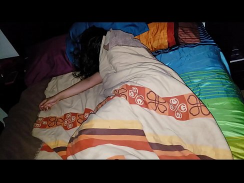 ❤️ Anak tiri memarahi ibu tirinya yang masih muda saat dia tidur. ️ Sex pada kami id.sex-porntube.ru ❤